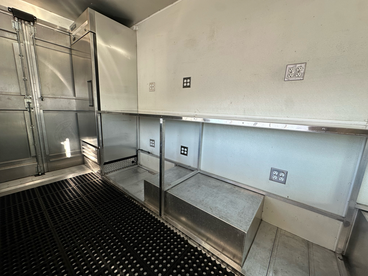 Ford F-59 Commercial Stripped Chassis 158" WB 2018