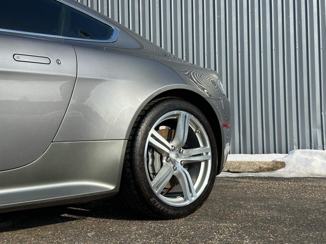 Aston Martin Vantage 2dr Cpe Sportshift 2010