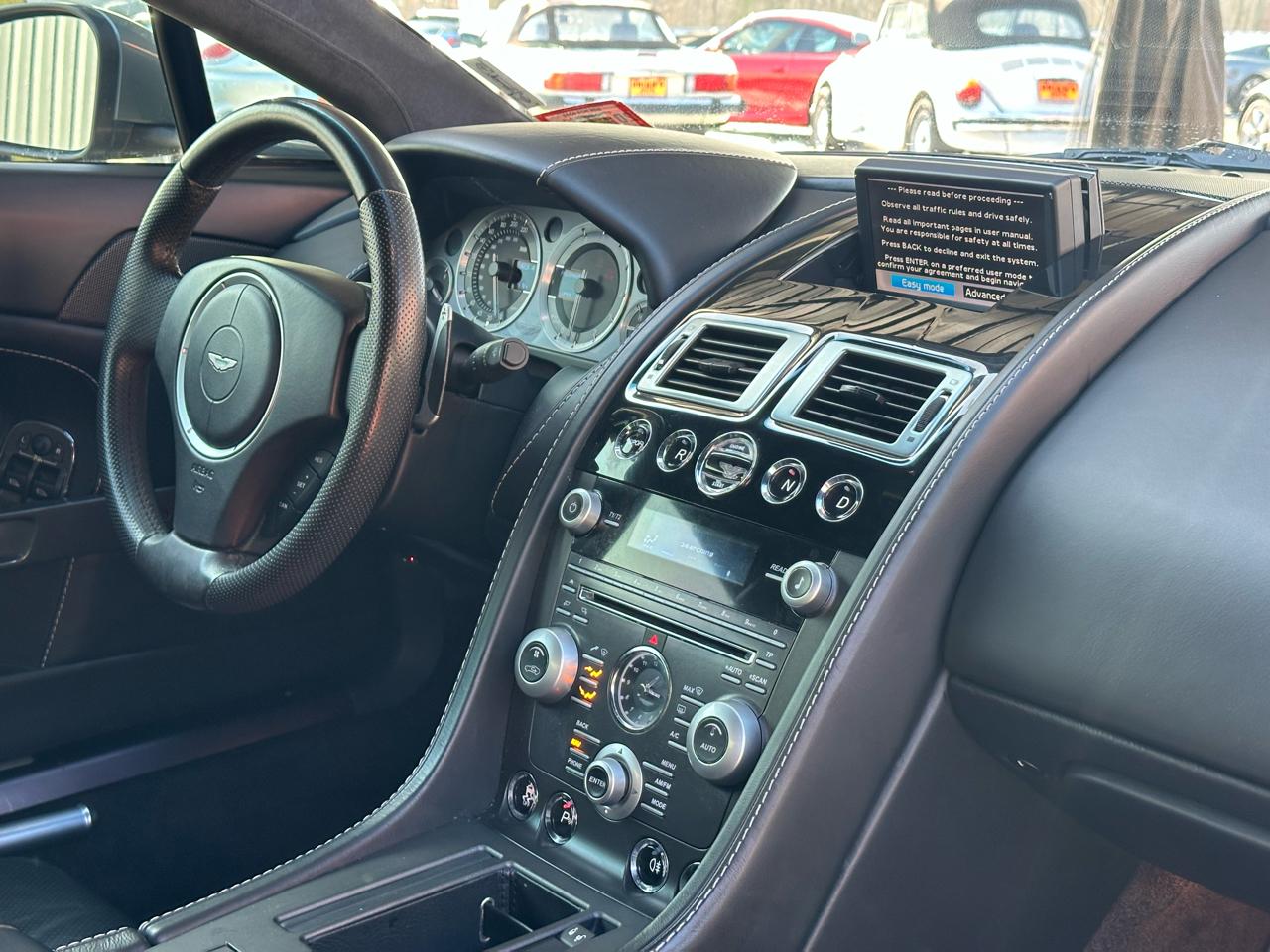 Aston Martin Vantage 2dr Cpe Sportshift 2010