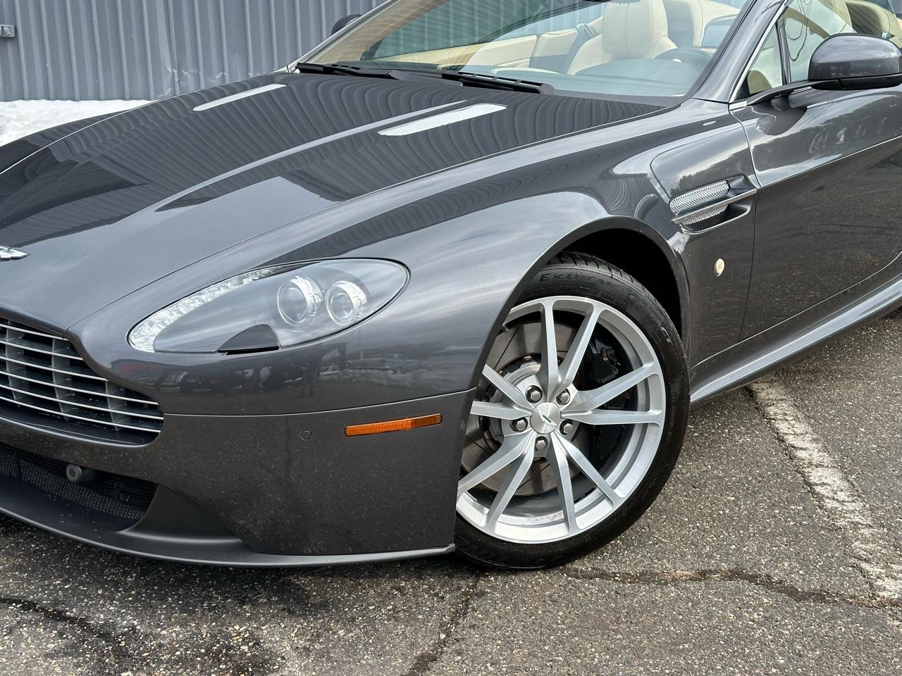 Aston Martin V8 Vantage 2dr Conv 2016