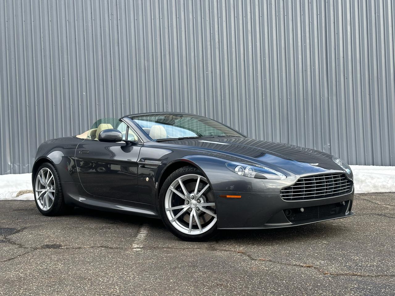 Aston Martin V8 Vantage 2dr Conv 2016