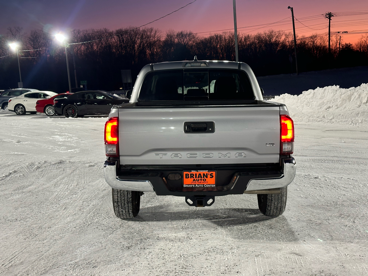 Toyota Tacoma 2WD SR5 Double Cab 6' Bed V6 AT (Natl) 2021