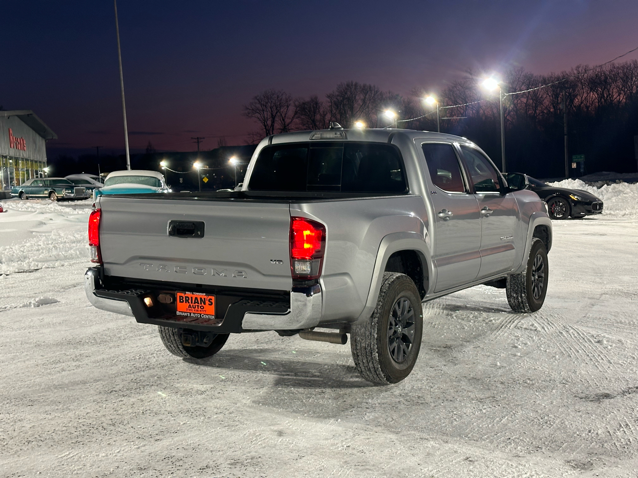 Toyota Tacoma 2WD SR5 Double Cab 6' Bed V6 AT (Natl) 2021