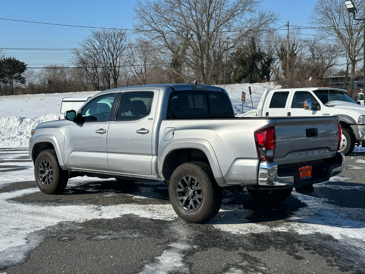Toyota Tacoma 2WD SR5 Double Cab 6' Bed V6 AT (Natl) 2021
