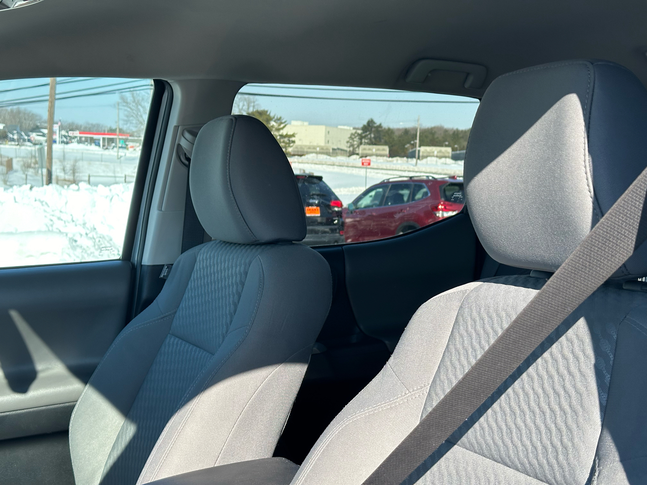 Toyota Tacoma 2WD SR5 Double Cab 6' Bed V6 AT (Natl) 2021