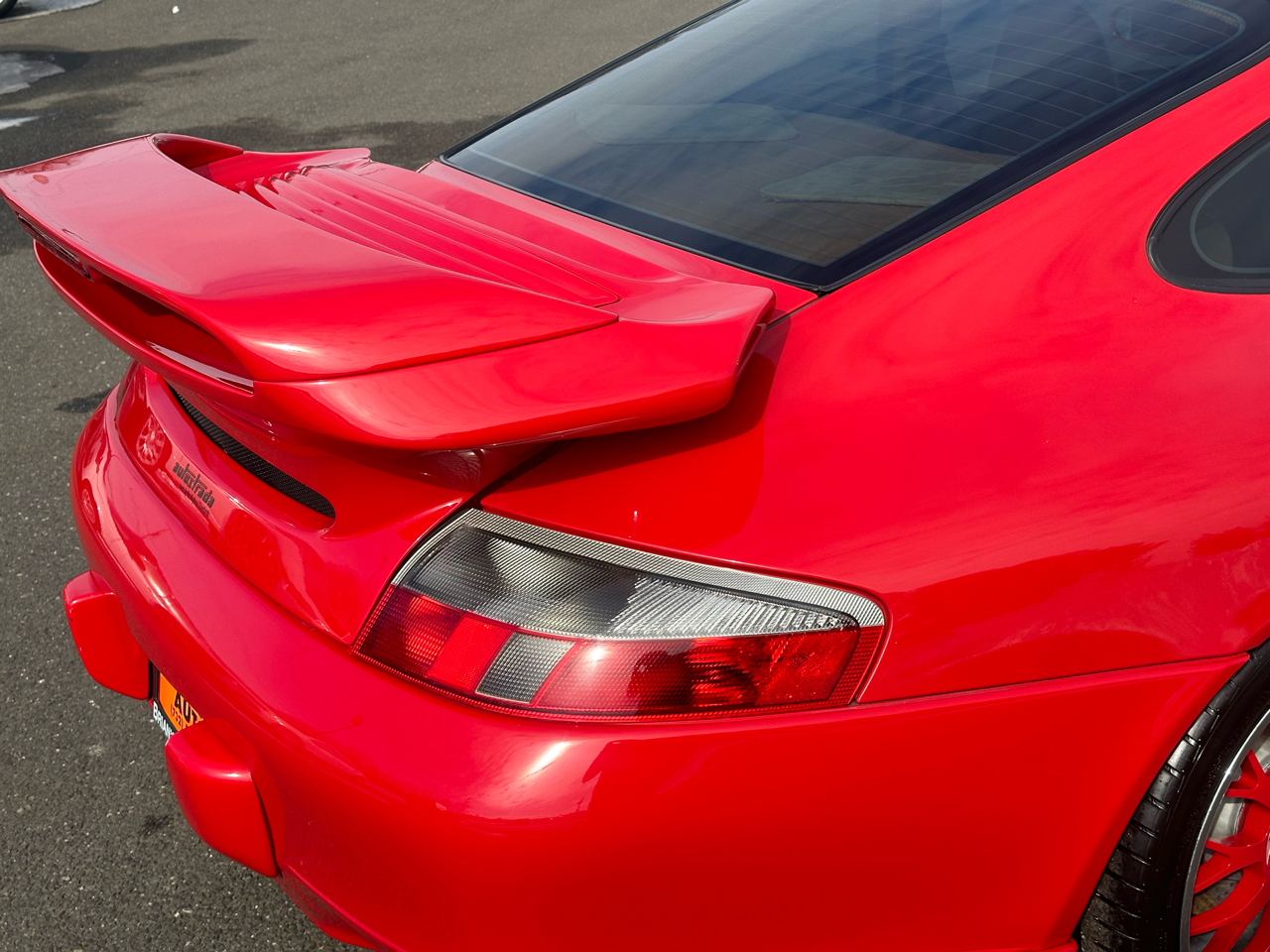 Porsche 911 Carrera 2dr Carrera Cpe 6-Spd Manual 1999