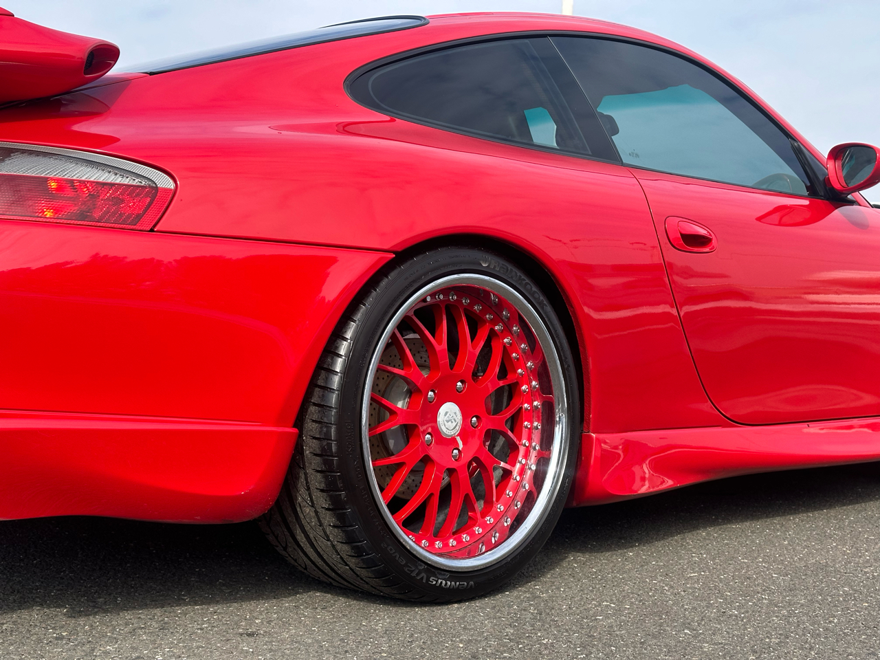 Porsche 911 Carrera 2dr Carrera Cpe 6-Spd Manual 1999