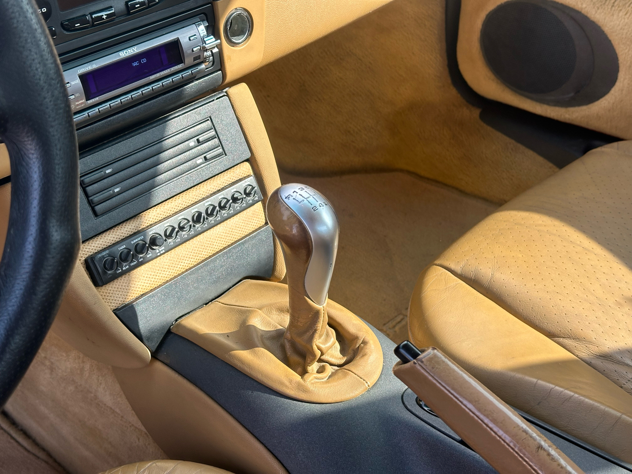 Porsche 911 Carrera 2dr Carrera Cpe 6-Spd Manual 1999