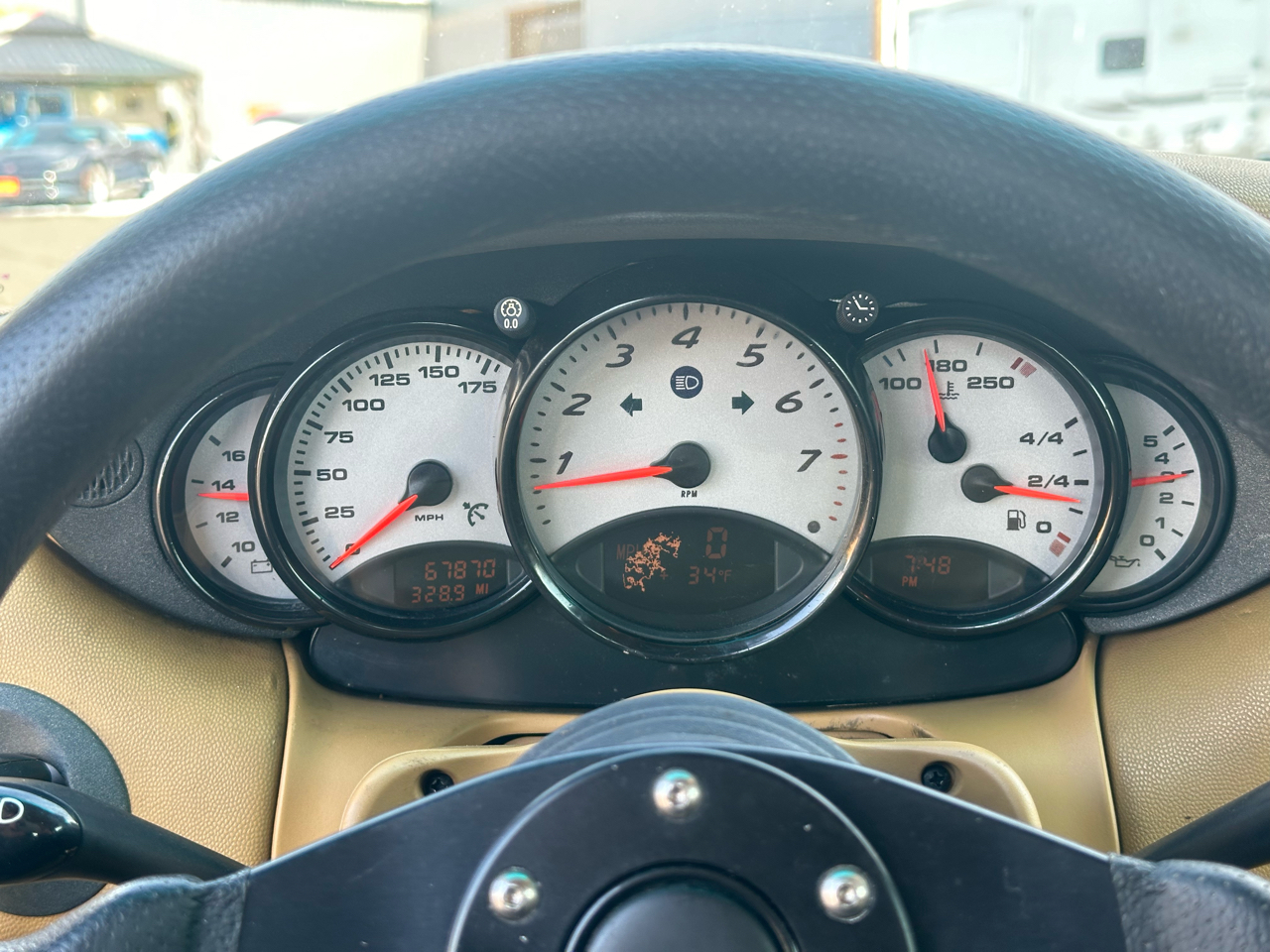 Porsche 911 Carrera 2dr Carrera Cpe 6-Spd Manual 1999