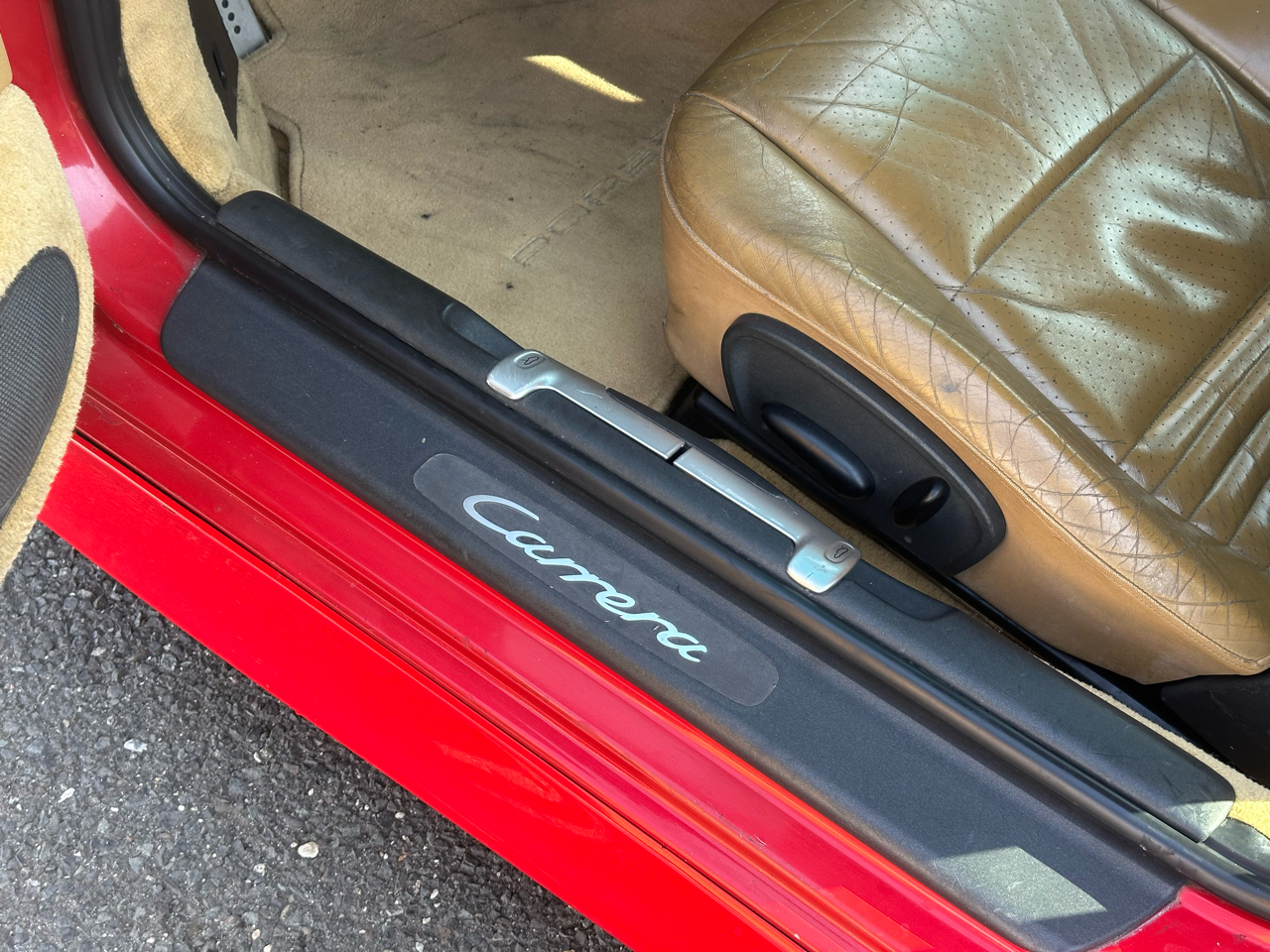 Porsche 911 Carrera 2dr Carrera Cpe 6-Spd Manual 1999