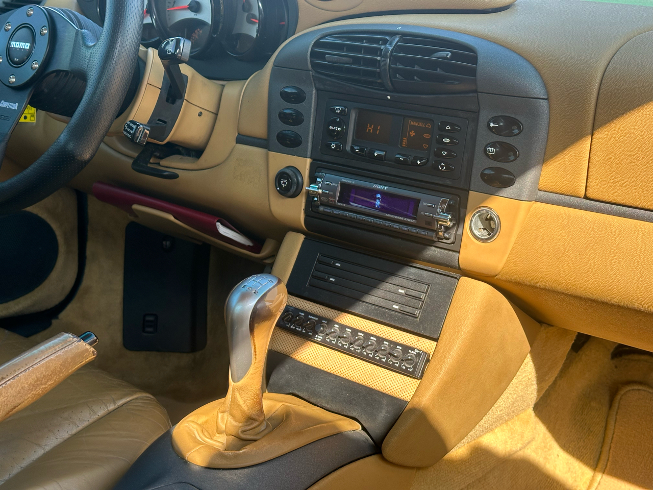 Porsche 911 Carrera 2dr Carrera Cpe 6-Spd Manual 1999