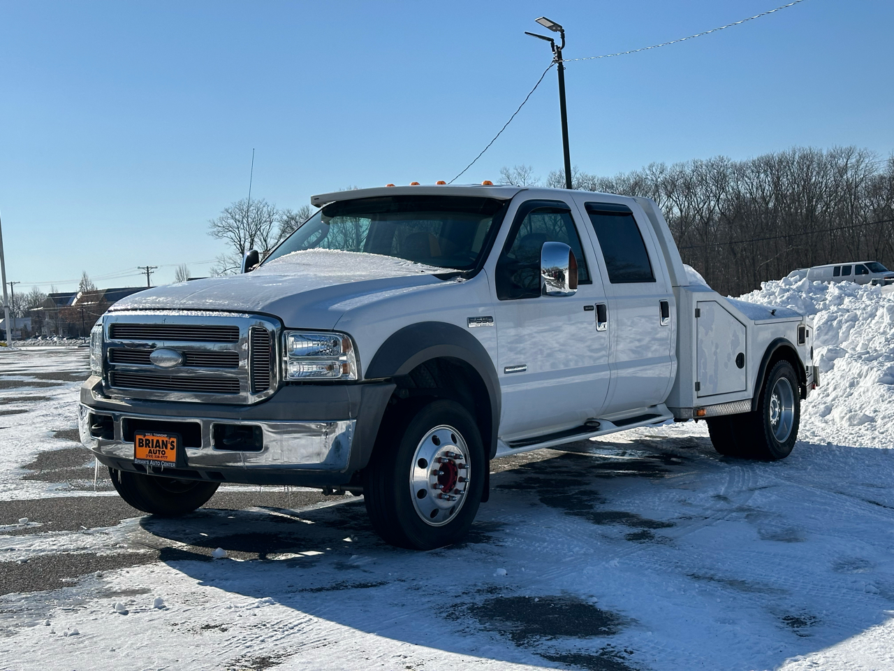 Ford Super Duty F-550 DRW Crew Cab 176" WB 60" CA Lariat 2005