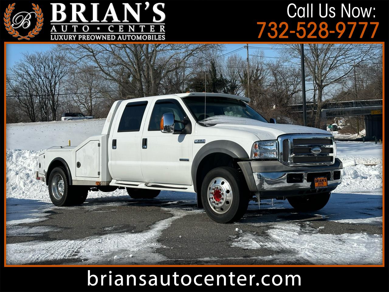 2005 Ford Super Duty F-550 DRW Crew Cab 176" WB 60" CA Lariat