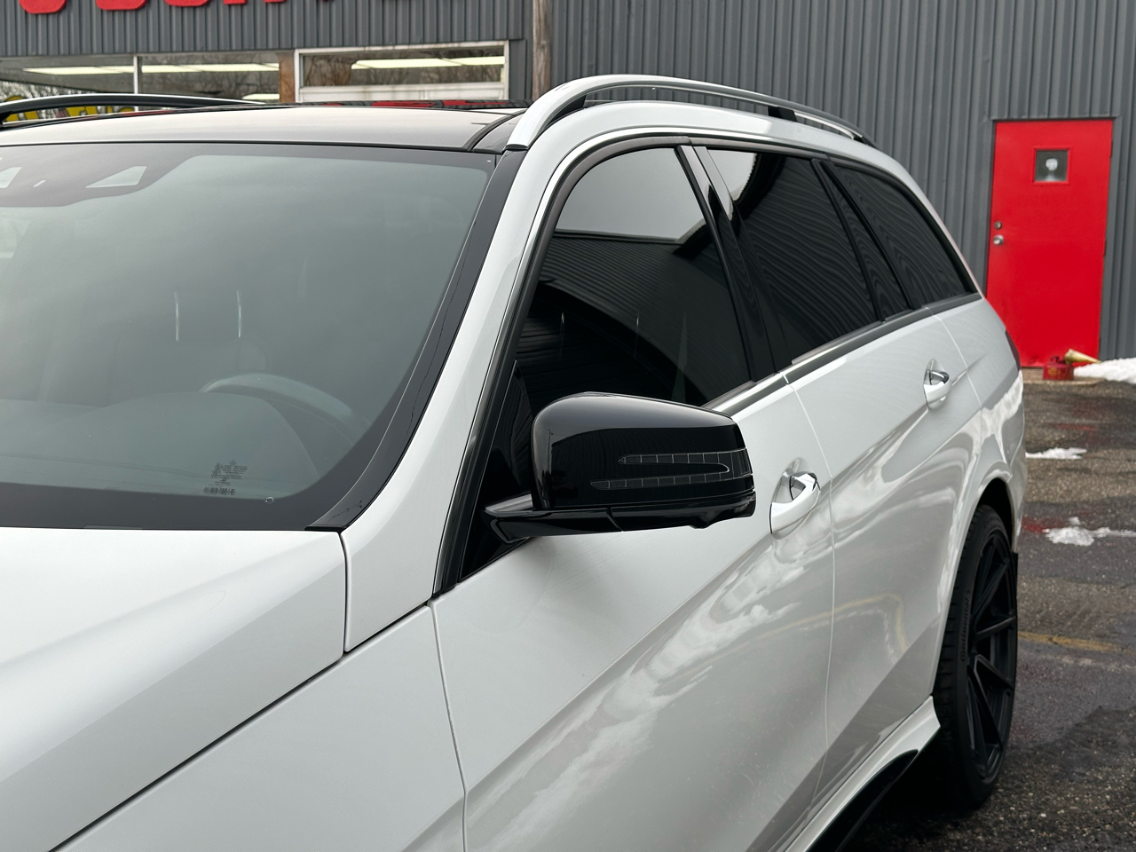 Mercedes-Benz E-Class 4dr Wgn E 63 AMG 4MATIC 2014