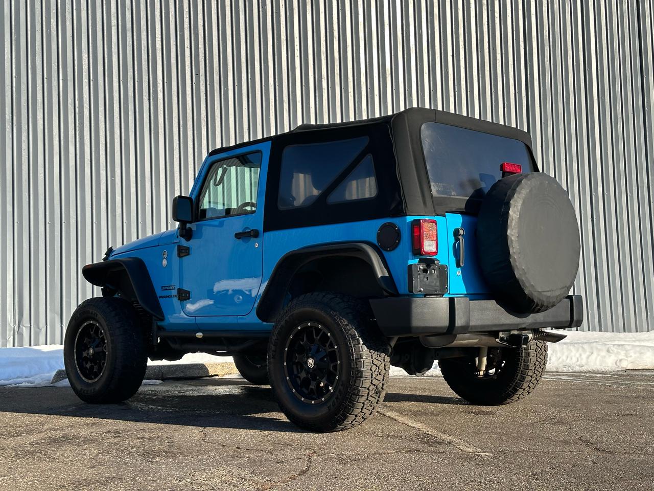 Jeep Wrangler 4WD 2dr Sport 2017