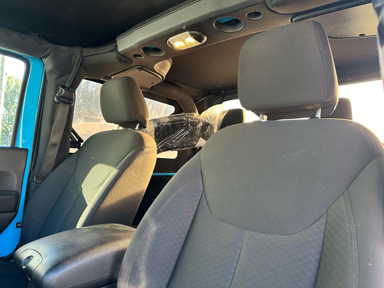 Jeep Wrangler 4WD 2dr Sport 2017