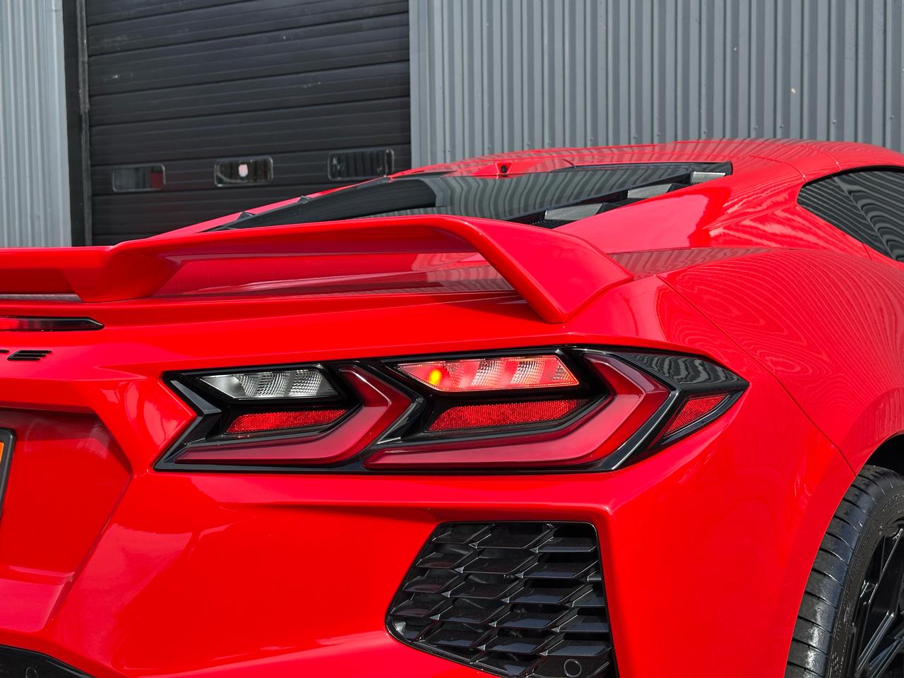 Chevrolet Corvette 2dr Stingray Cpe w/2LT 2021