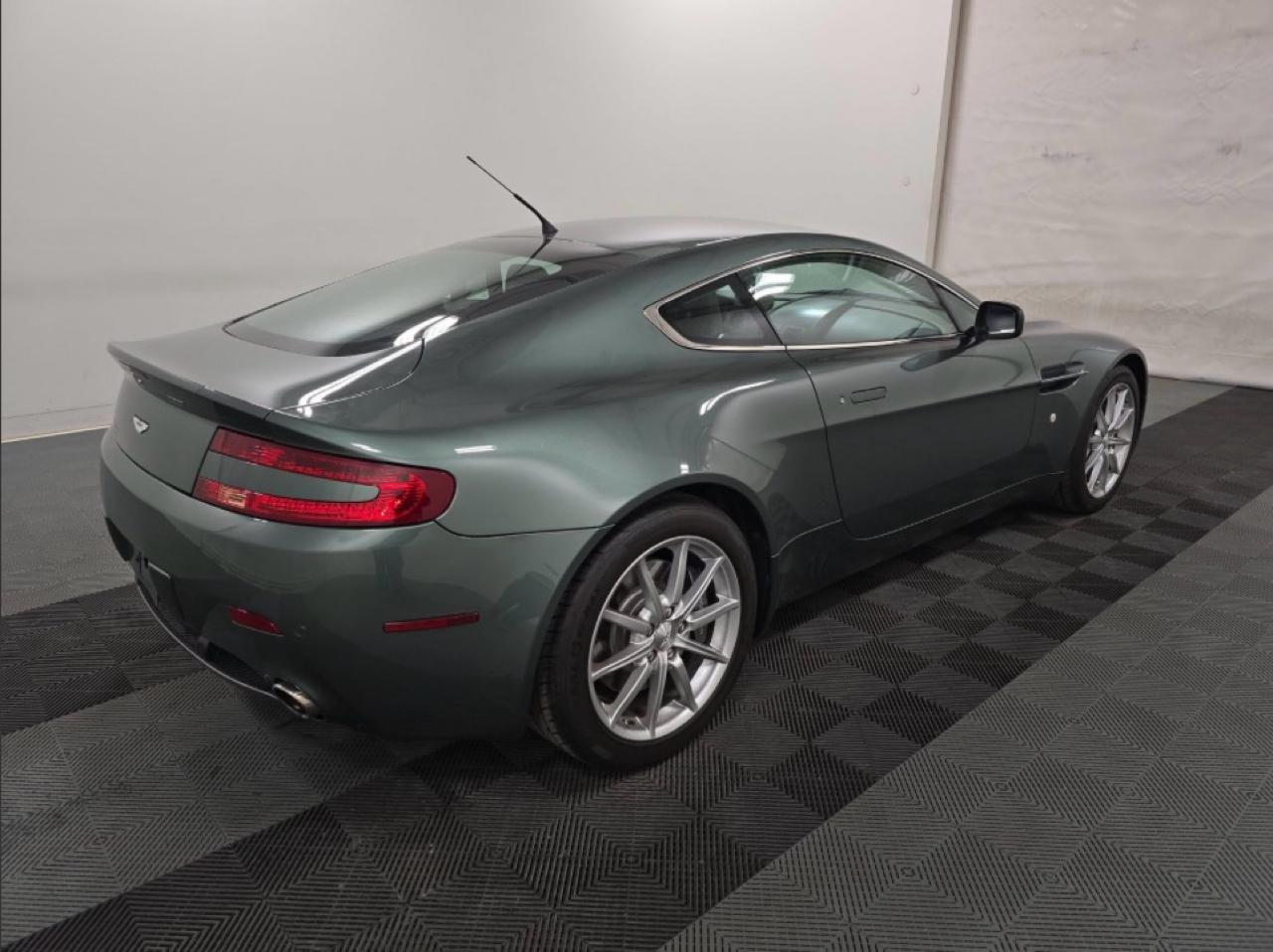 Aston Martin Vantage 2dr Cpe Sportshift 2007