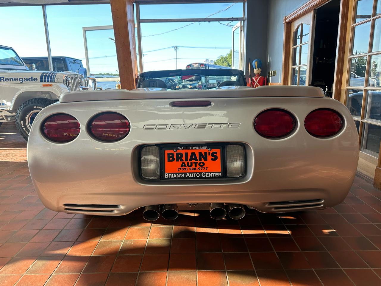 Chevrolet Corvette 2dr Convertible 2003