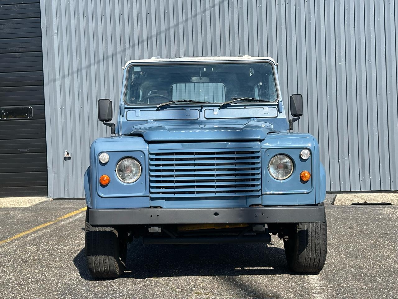 Land Rover Defender 90 1989