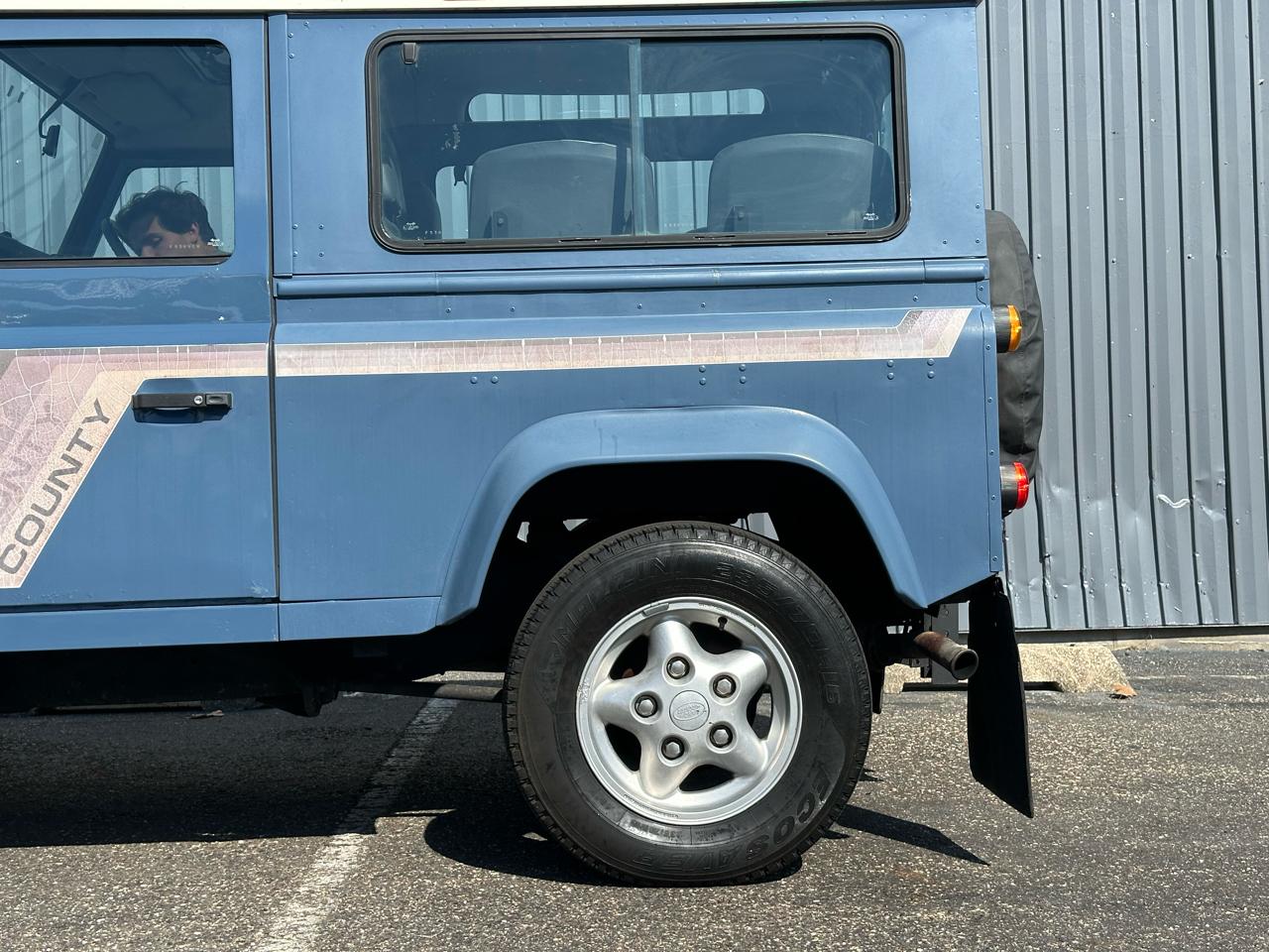 Land Rover Defender 90 1989