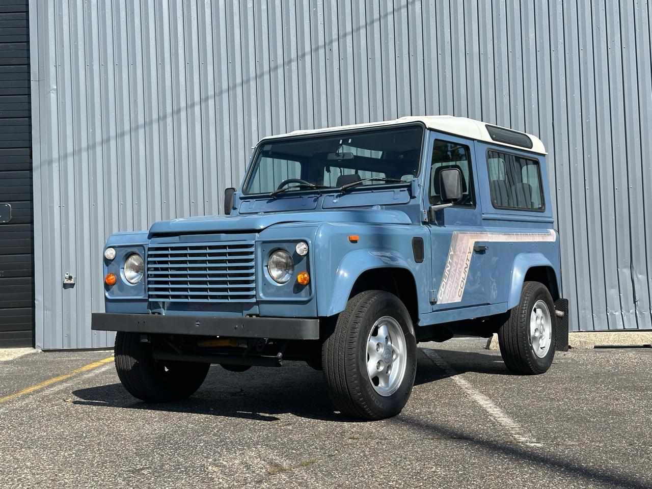Land Rover Defender 90 1989