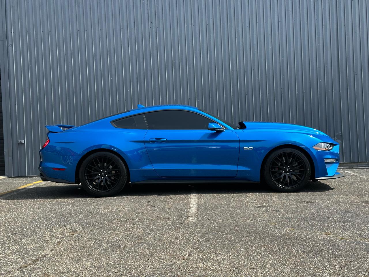 Ford Mustang  2021