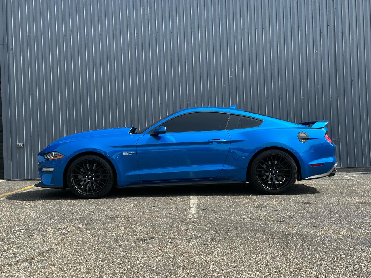 Ford Mustang  2021