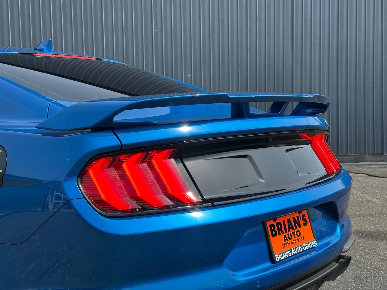 Ford Mustang  2021