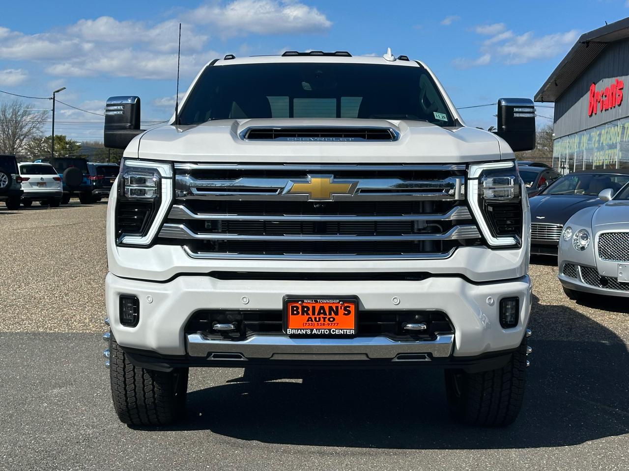 Chevrolet Silverado 3500HD 4WD Crew Cab 172" High Country 2024