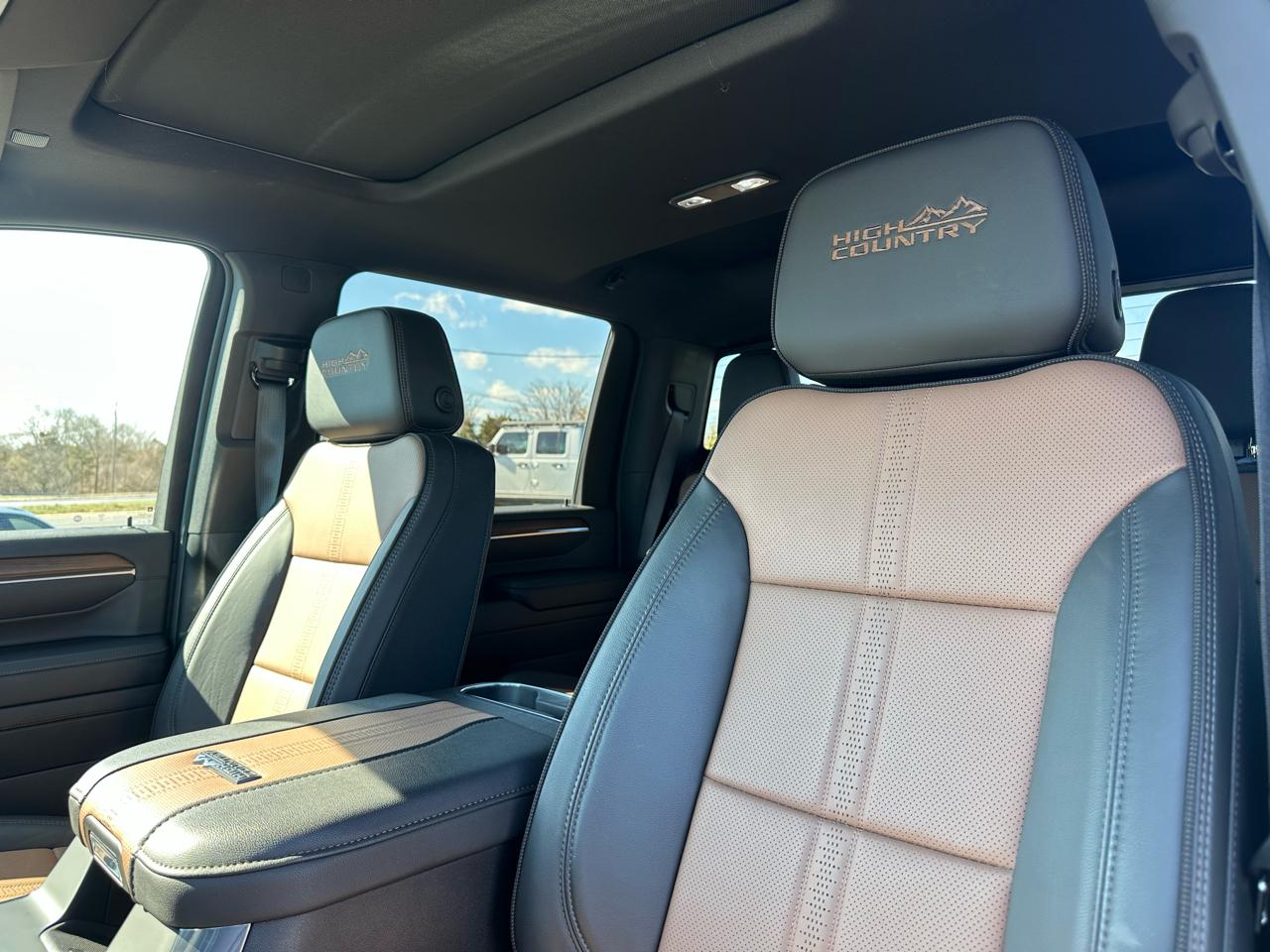 Chevrolet Silverado 3500HD 4WD Crew Cab 172" High Country 2024