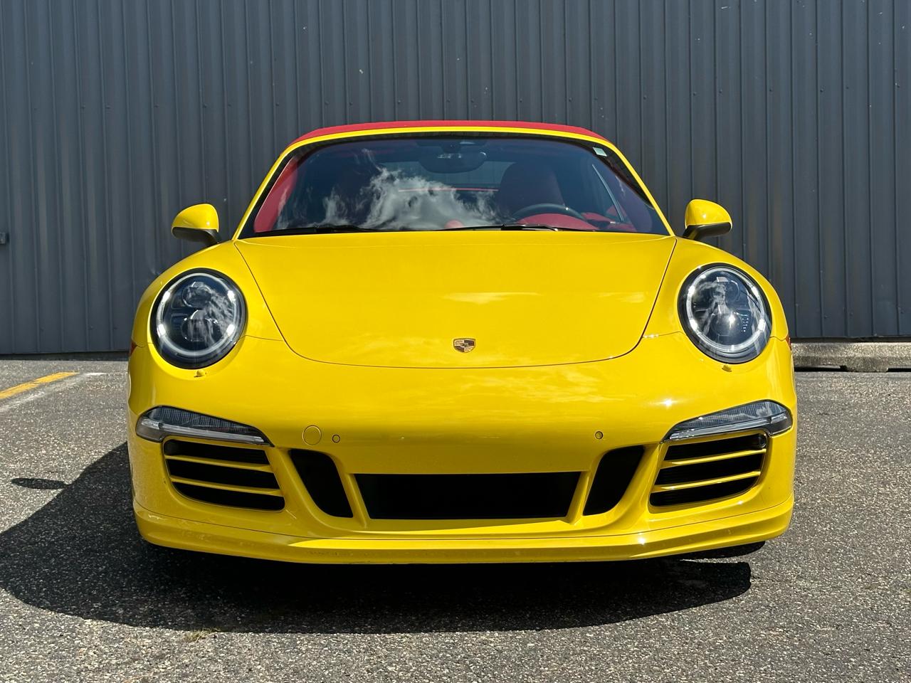 Porsche 911 2dr Cabriolet Carrera 4 GTS 2016