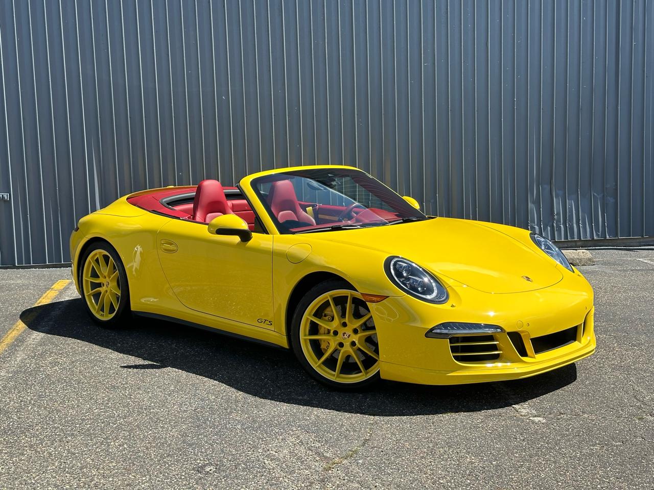 Porsche 911 2dr Cabriolet Carrera 4 GTS 2016
