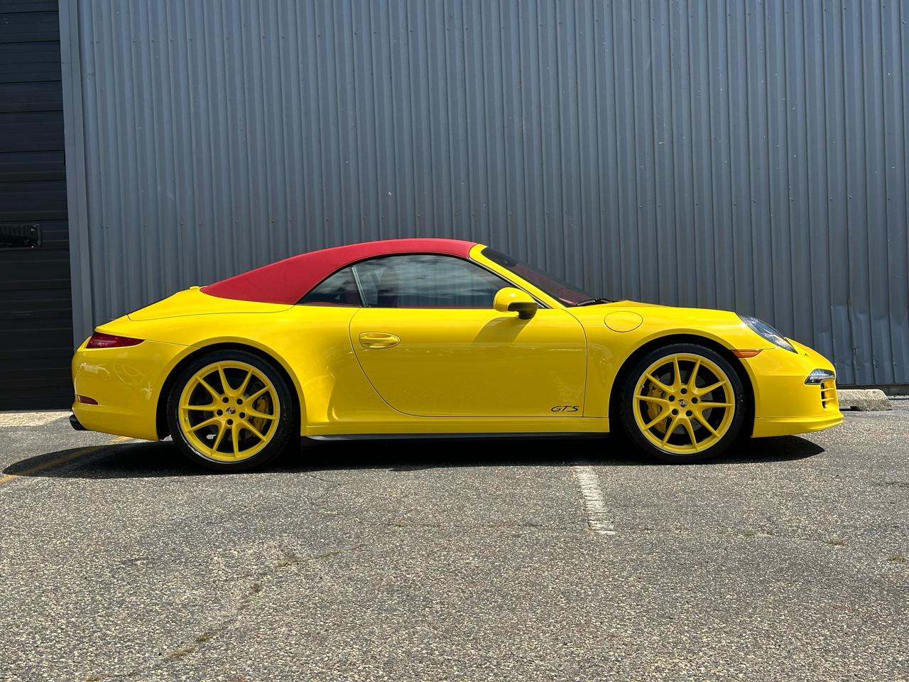 Porsche 911 2dr Cabriolet Carrera 4 GTS 2016