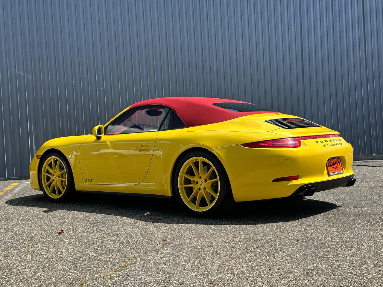 Porsche 911 2dr Cabriolet Carrera 4 GTS 2016