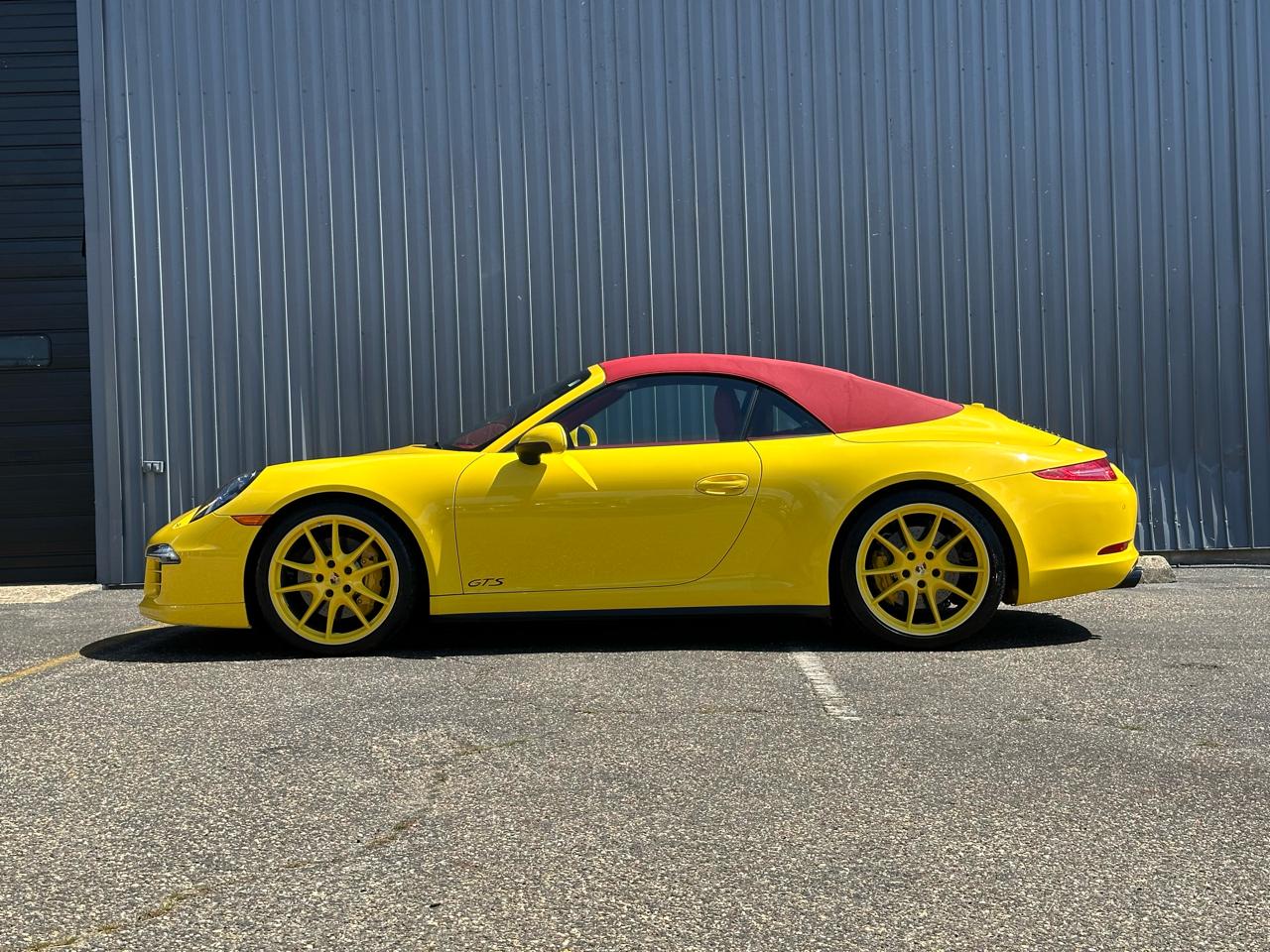 Porsche 911 2dr Cabriolet Carrera 4 GTS 2016