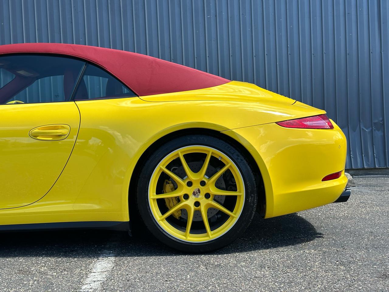Porsche 911 2dr Cabriolet Carrera 4 GTS 2016