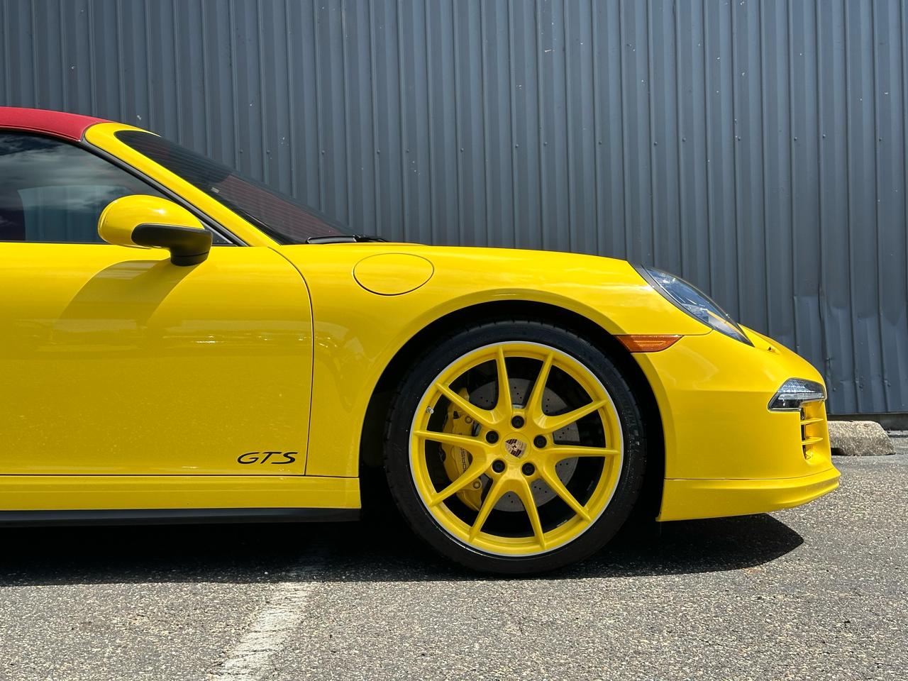 Porsche 911 2dr Cabriolet Carrera 4 GTS 2016