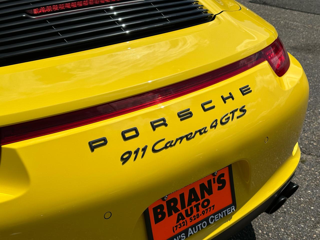 Porsche 911 2dr Cabriolet Carrera 4 GTS 2016