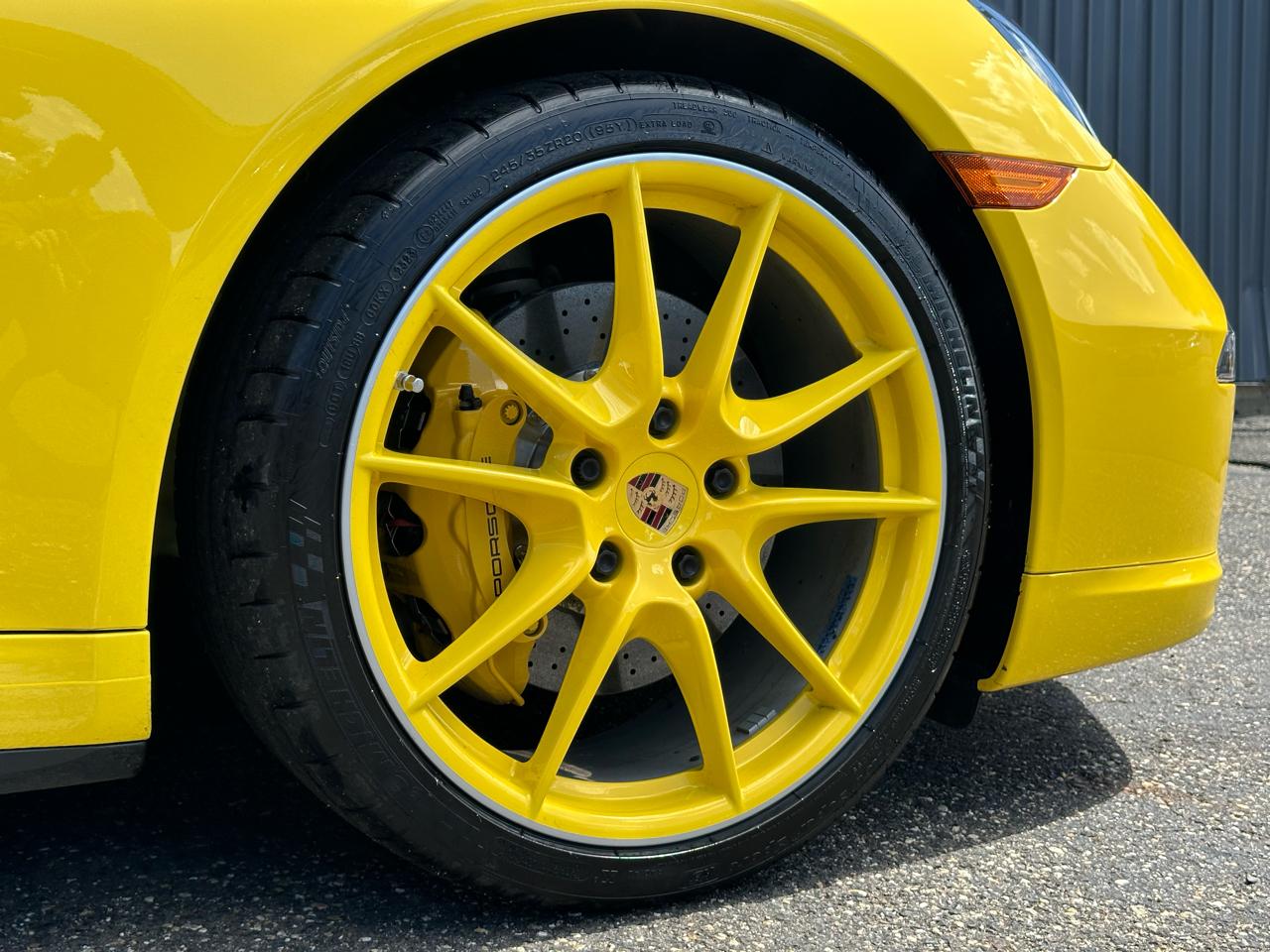 Porsche 911 2dr Cabriolet Carrera 4 GTS 2016