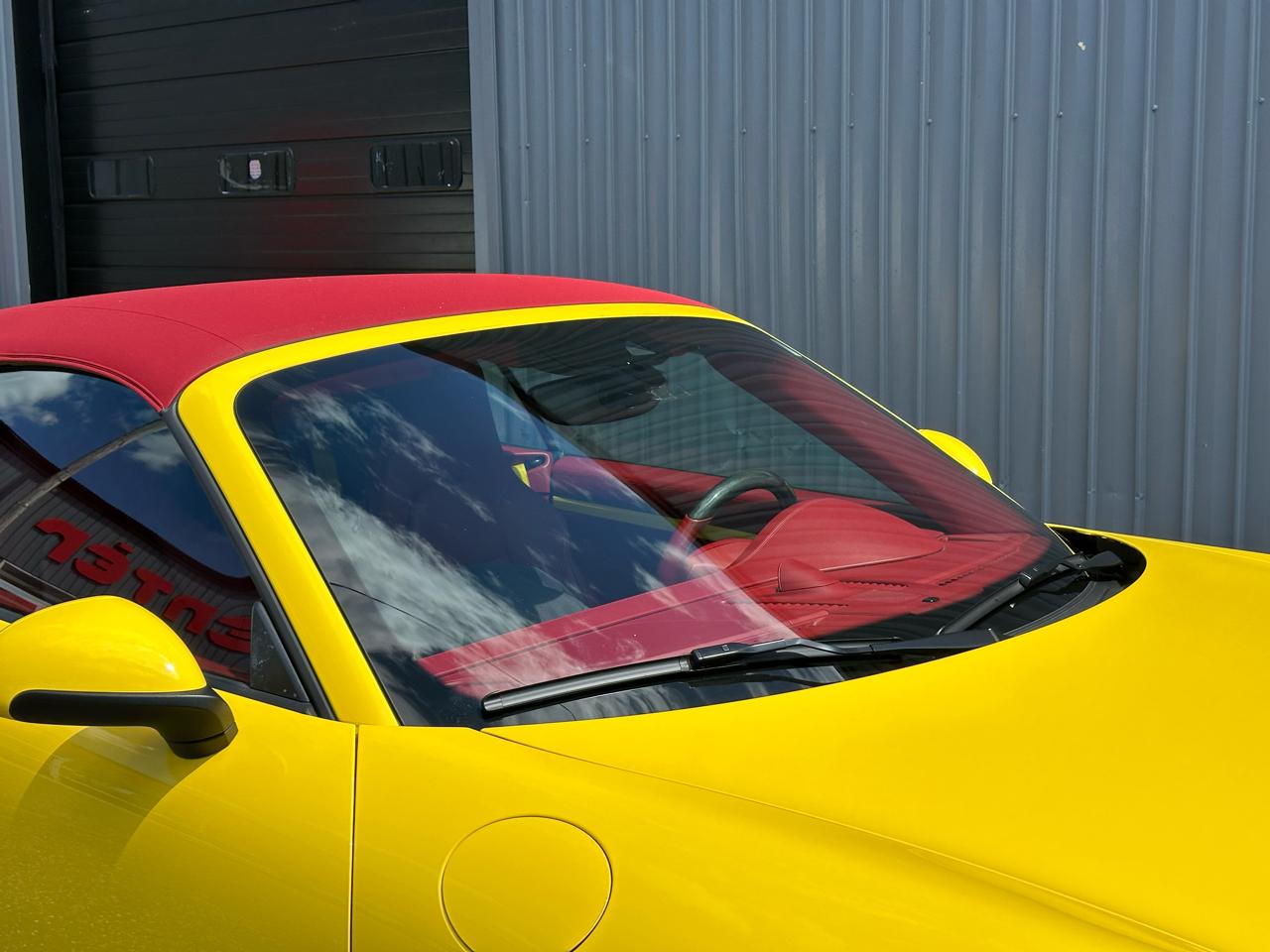Porsche 911 2dr Cabriolet Carrera 4 GTS 2016