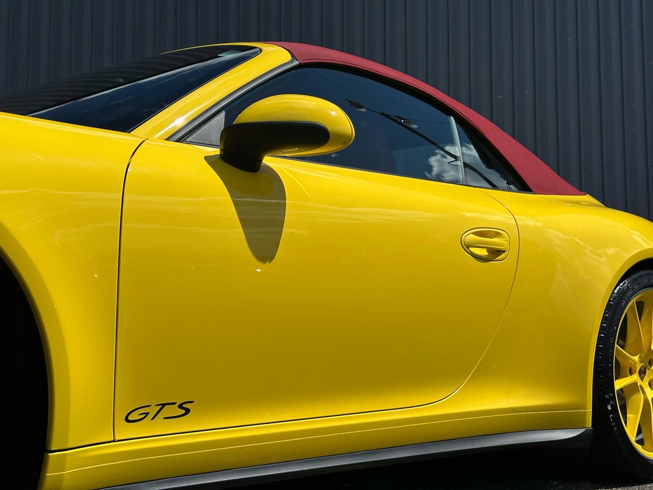 Porsche 911 2dr Cabriolet Carrera 4 GTS 2016