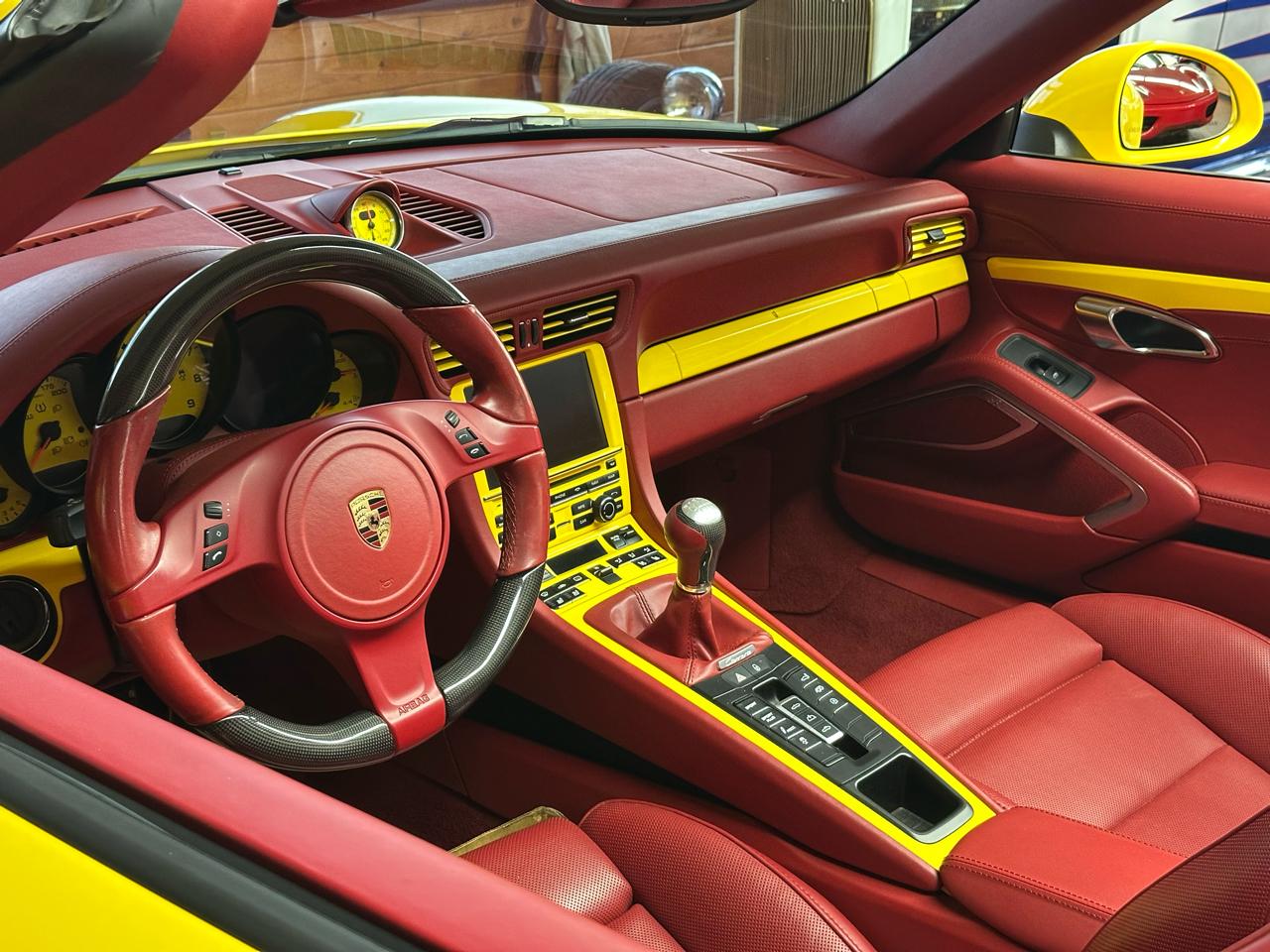 Porsche 911 2dr Cabriolet Carrera 4 GTS 2016