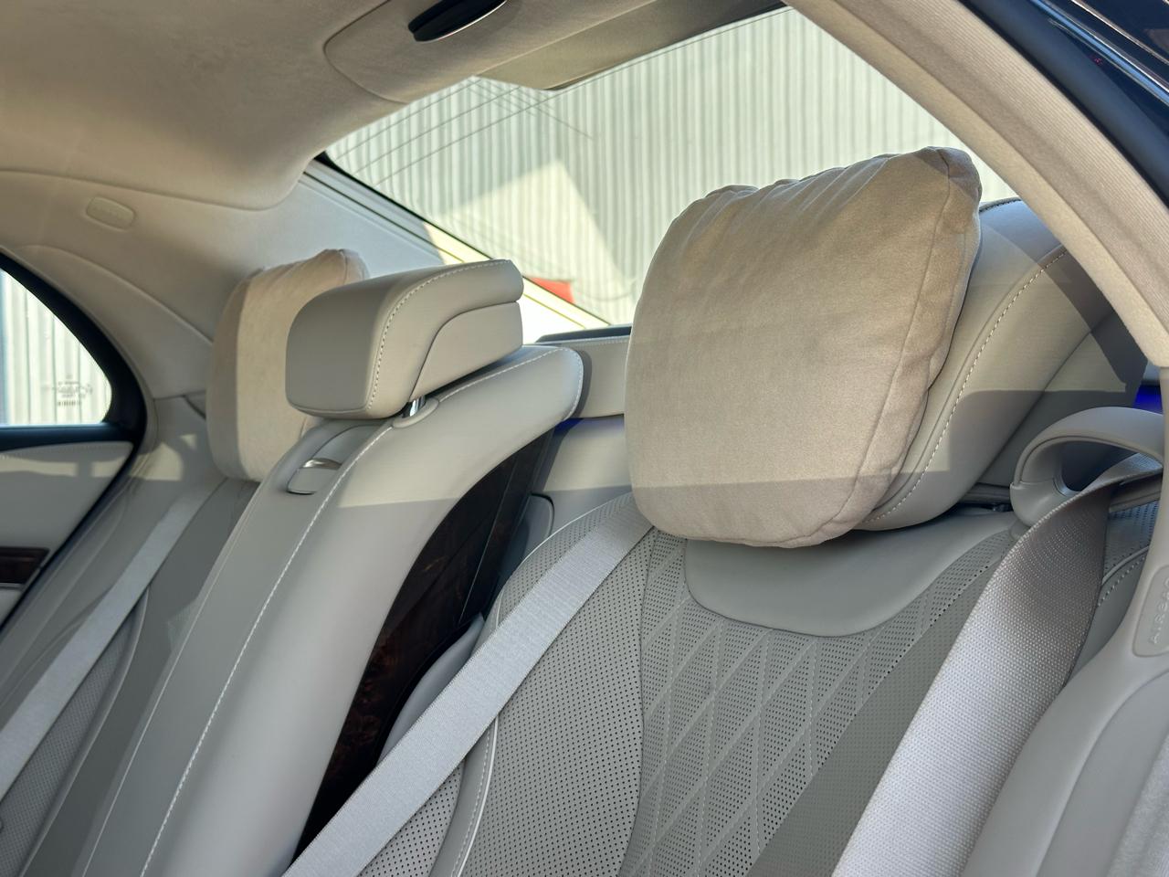 Mercedes-Benz S-Class 4dr Sdn S 550 4MATIC 2015