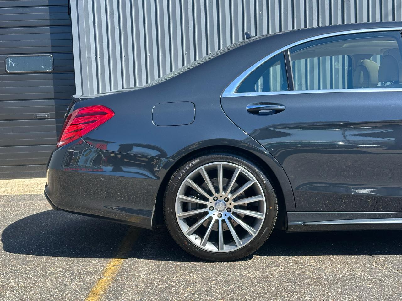 Mercedes-Benz S-Class 4dr Sdn S 550 4MATIC 2015