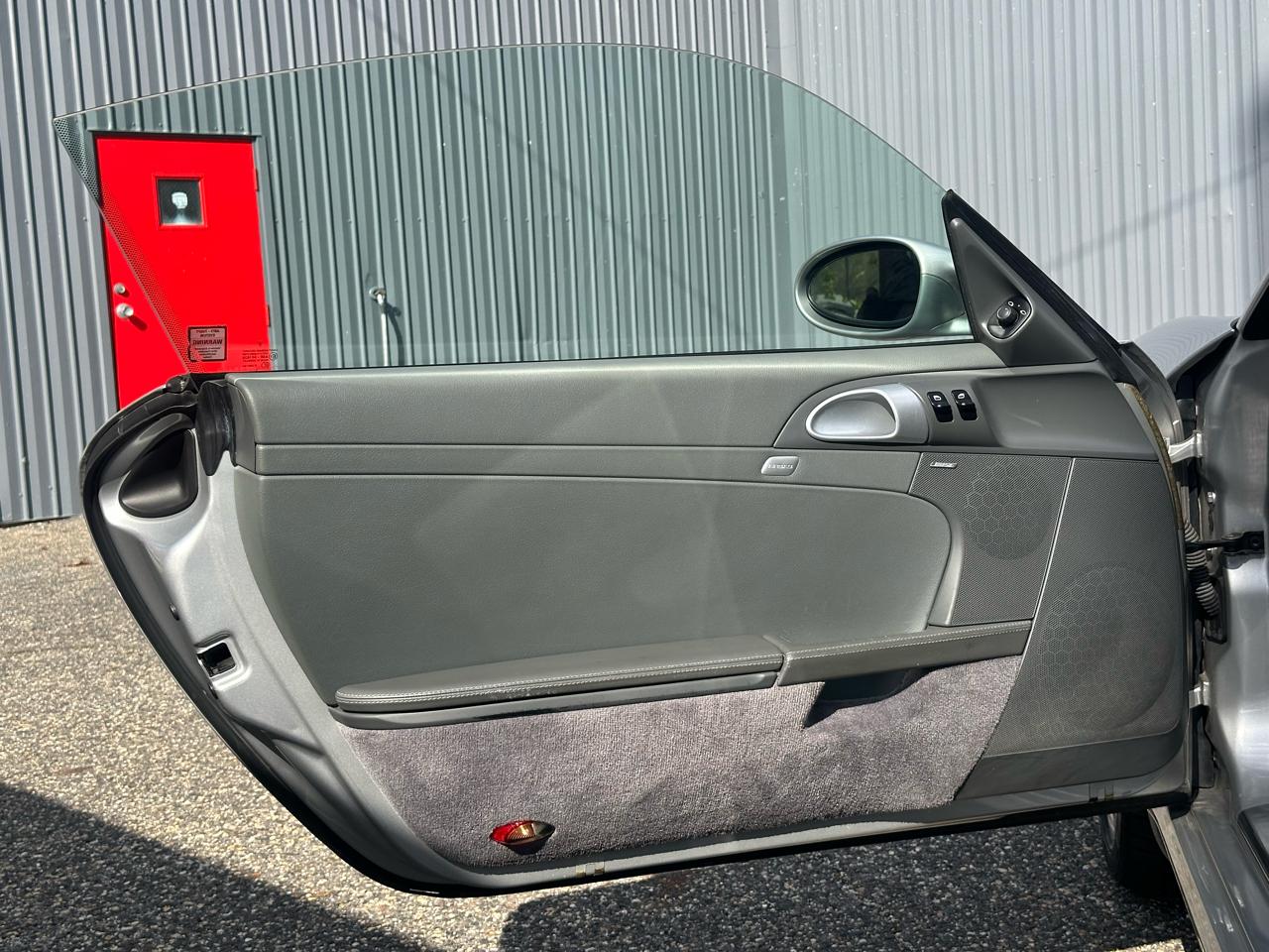 Porsche Cayman 2dr Cpe S 2006