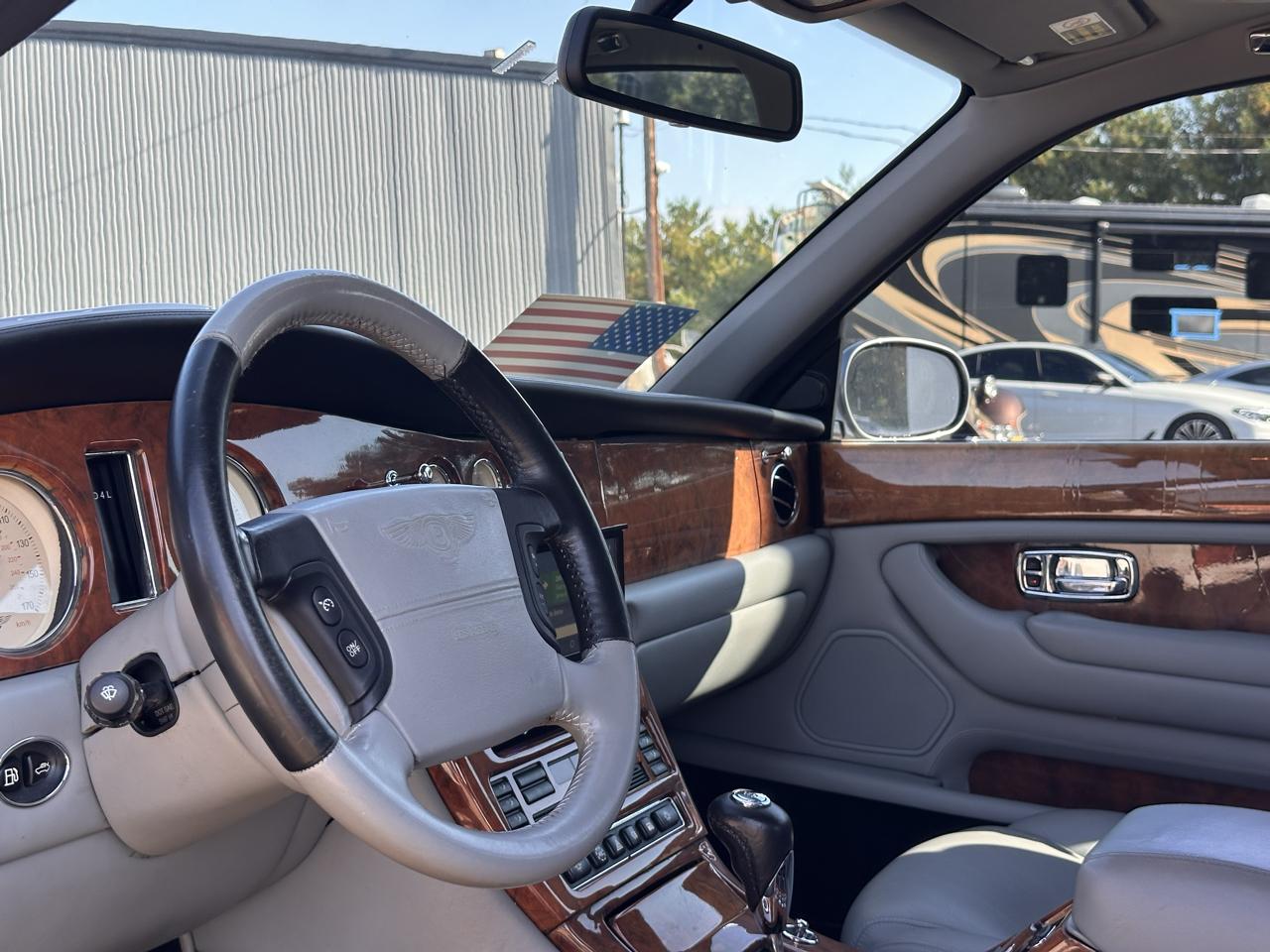 Bentley Arnage  1999