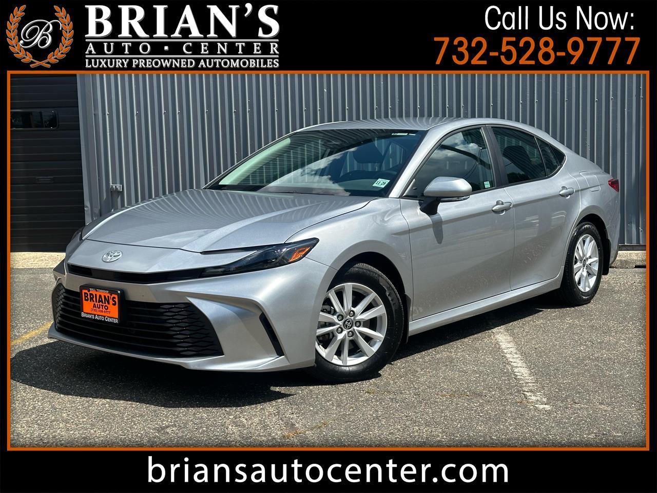 Toyota Camry XLE (Natl) 2025