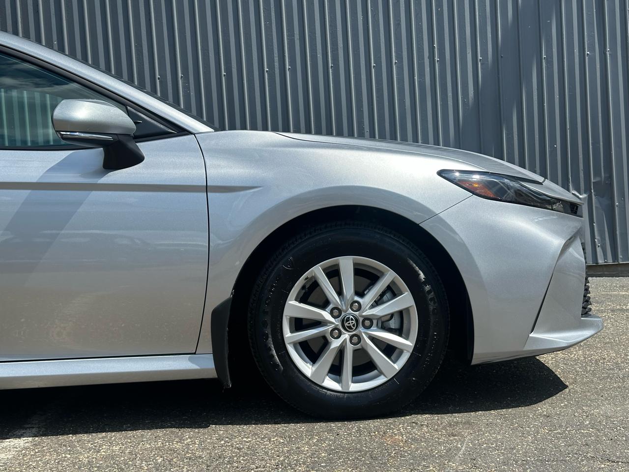 Toyota Camry XLE (Natl) 2025