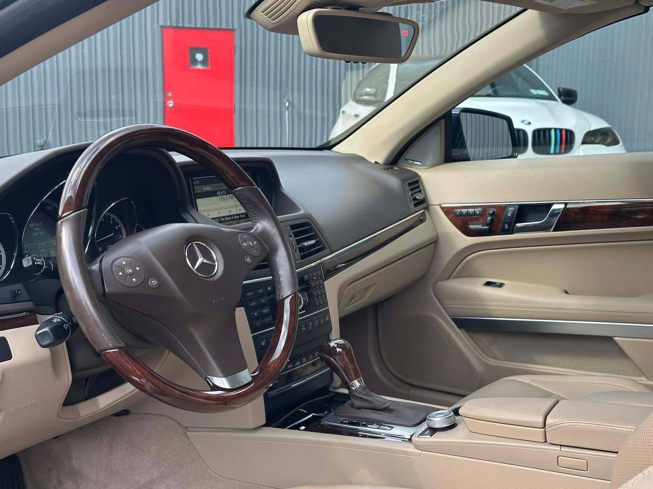 Mercedes-Benz E-Class 2dr Cabriolet E 550 RWD 2011